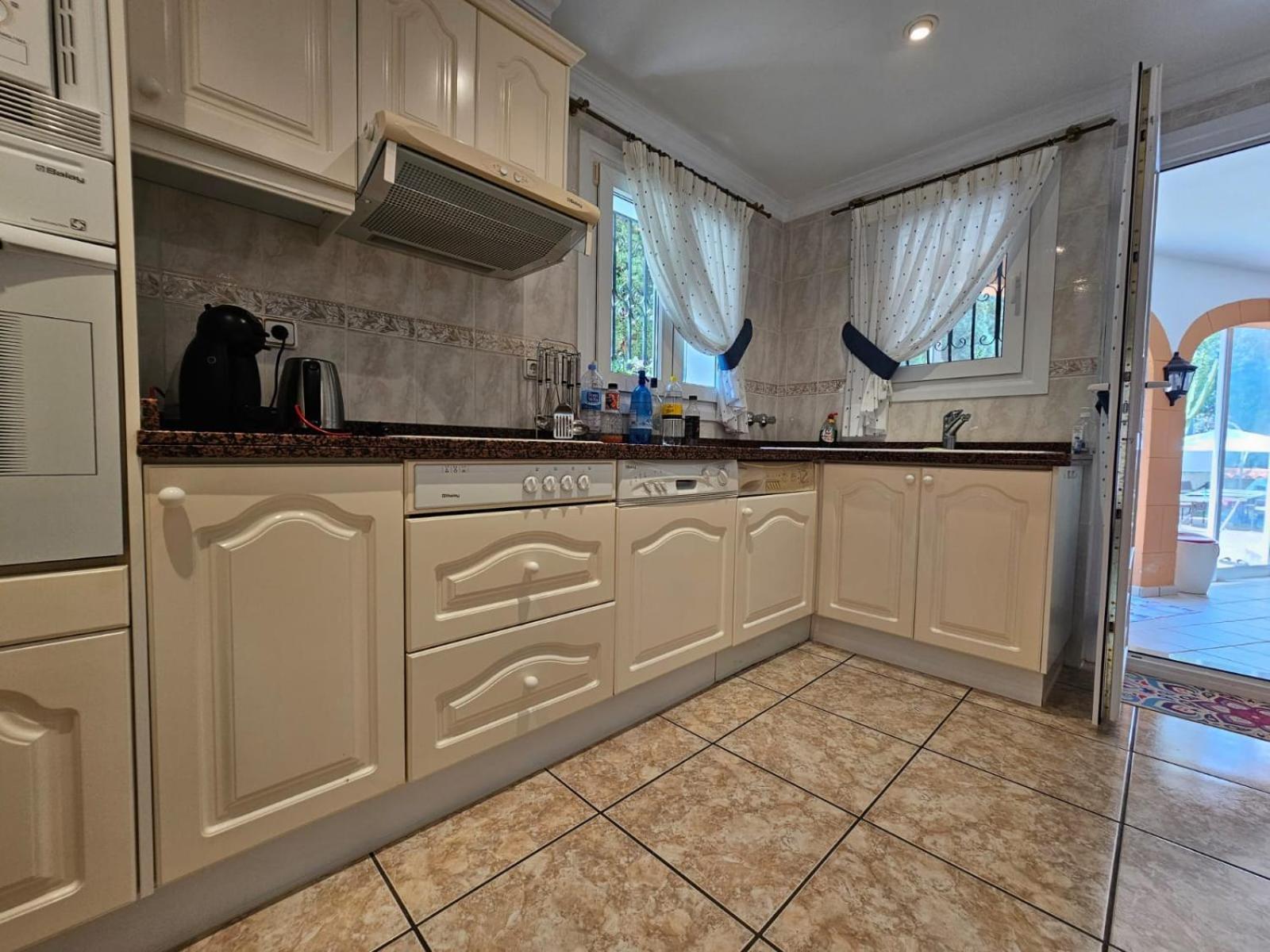 Villa Comas دينايا المظهر الخارجي الصورة
