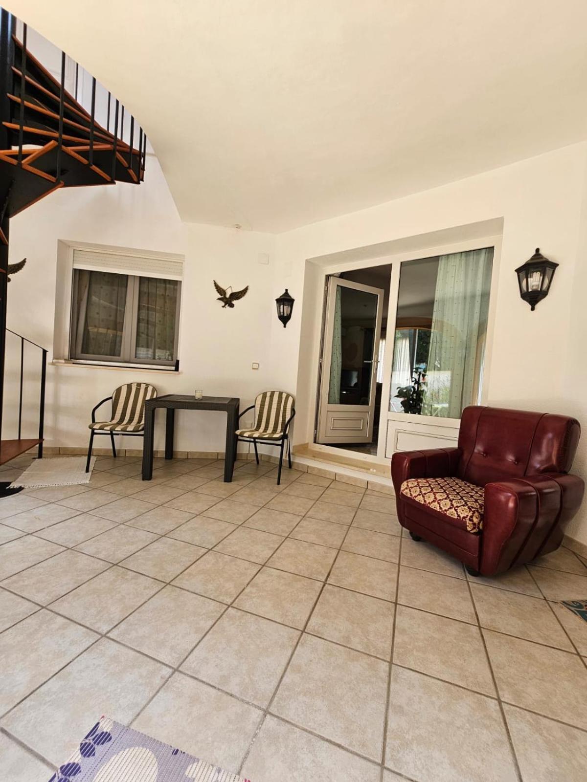 Villa Comas دينايا المظهر الخارجي الصورة